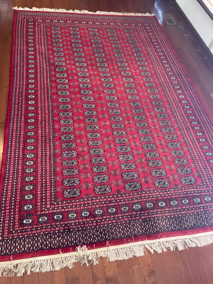 Fantastic St. Charles Executive Estate, HIGH END Silk Rugs, Beautiful Furniture, Antiques & So Much