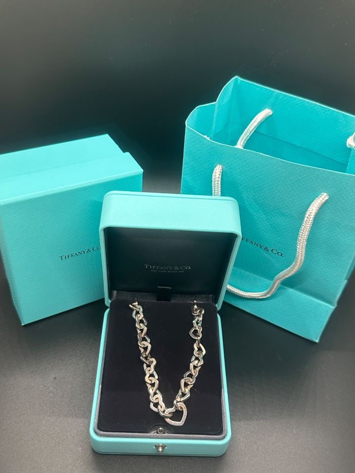 Sterling Silver, Gold, Gemstones, Vintage Watches and Designer jewelry Online Estate Sale