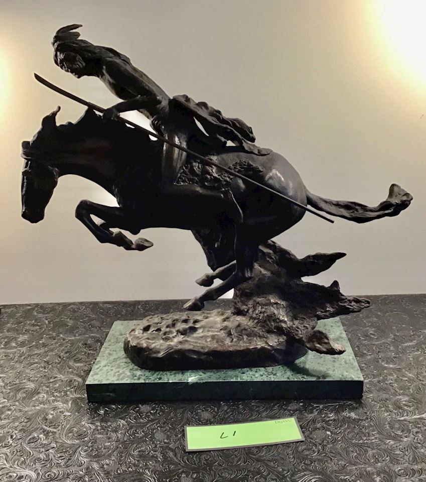 Online Only Estate Sale ~ Vintage Beer Lights ~ Hummel ~ Antiques & Collectibles