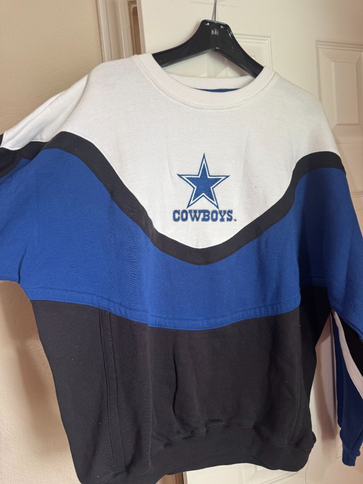 Mansfield Auction has Vintage Cowboys & Stars Clothing
