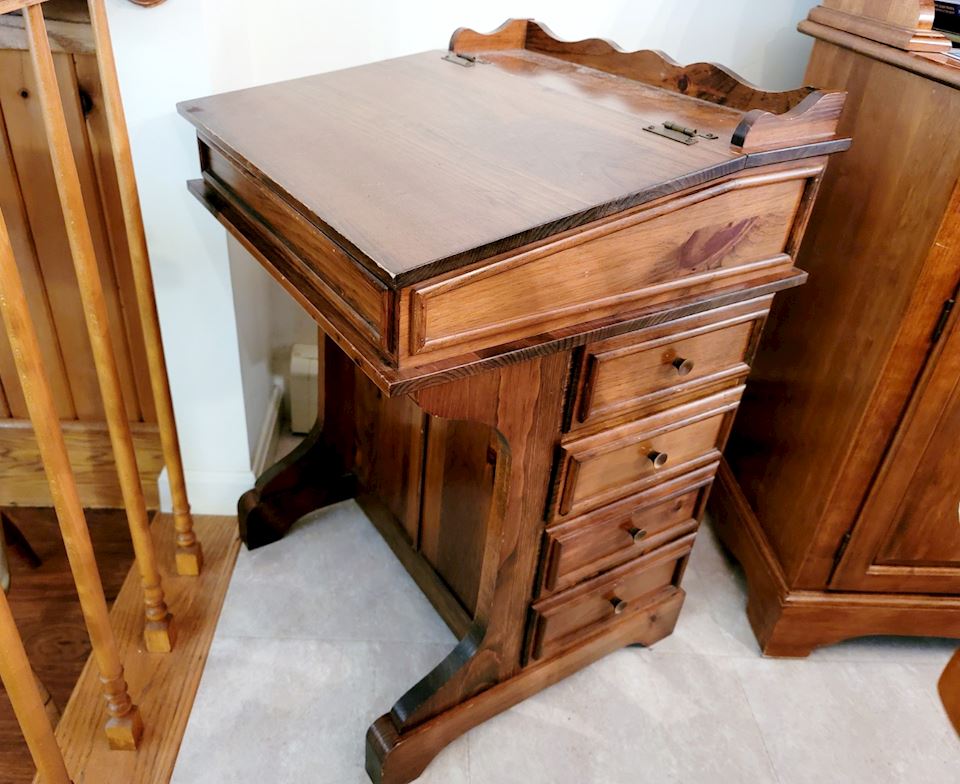 Davisville Online Estate Auction 