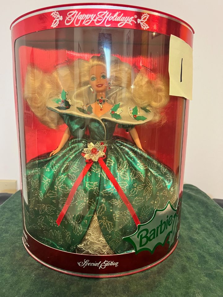 The Frank Living Estate Online Sale - Collectibles