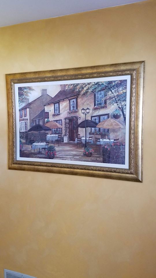 Stylish & Clean West Seneca Home