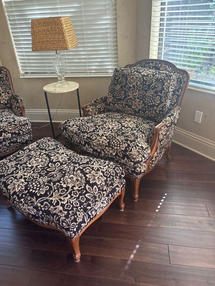Lakewood Ranch Model Home-Designer's Dream in Country Club West