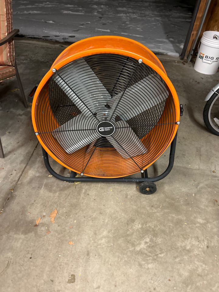 Very Nice Belleville Estate Auction,  Smoke-free and Pet-free Home (Saturday Pickup)