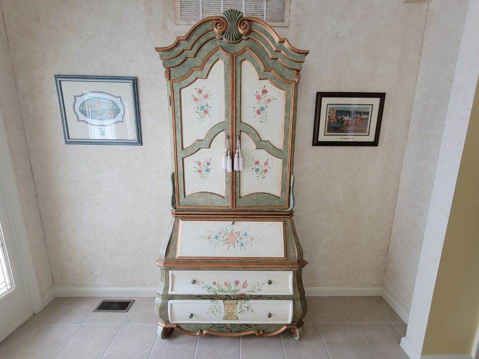 Chesterfield Executive Estate! P. Buckley Moss Art, Fantastic Furniture, Decor & More!!