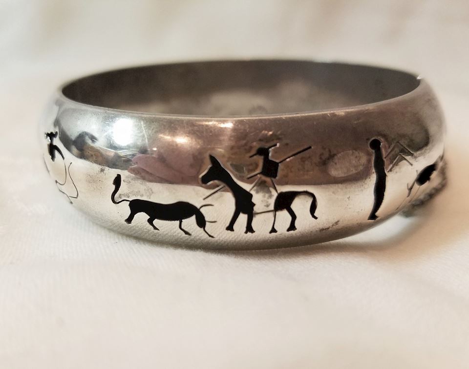 COLLECTOR'S ESTATE - Just about Everything is Collectible or Vintage - Many Hard-to-Find items!!