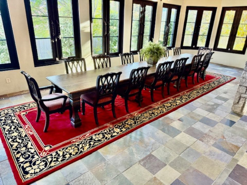 Dining Elegance
