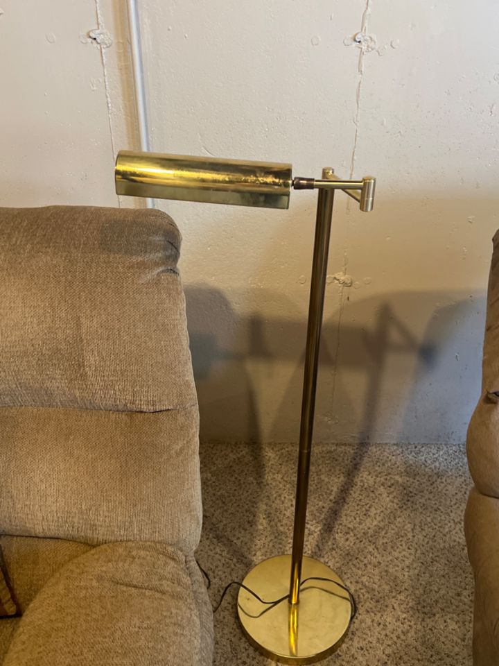 Adjustable Brass Reading Floor Lamp bidding ends 3/27 $16.00