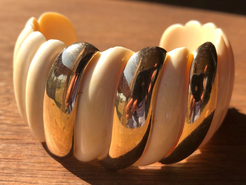 ESTATE COLLECTION OF FINE VINTAGE JEWELRY 