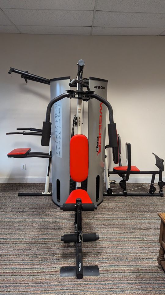 204 Awesome Weider Pro 4900 Home Gym bidding ends 3/24 51.00