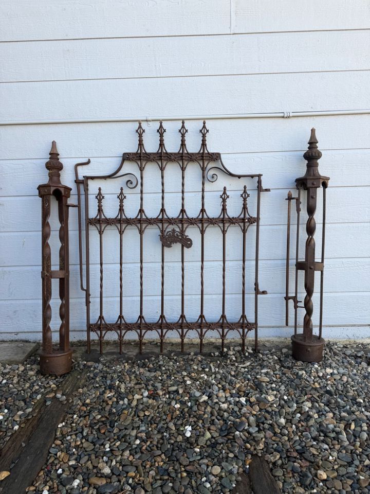 Ranch & Home-AUCTION