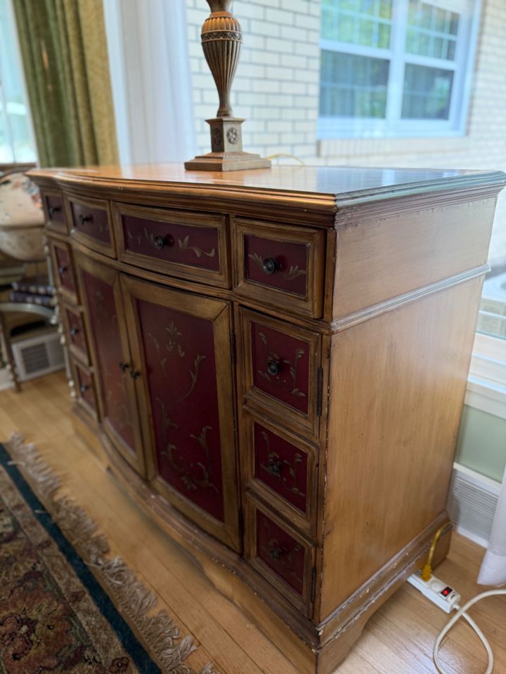 Hiddenworth Online Auction!