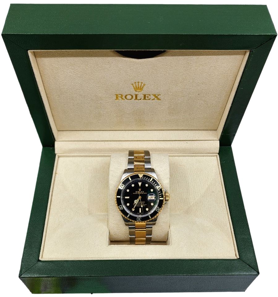 Rolex Submariner 18k/ss two tone watch in like new condition (2000) with warranty