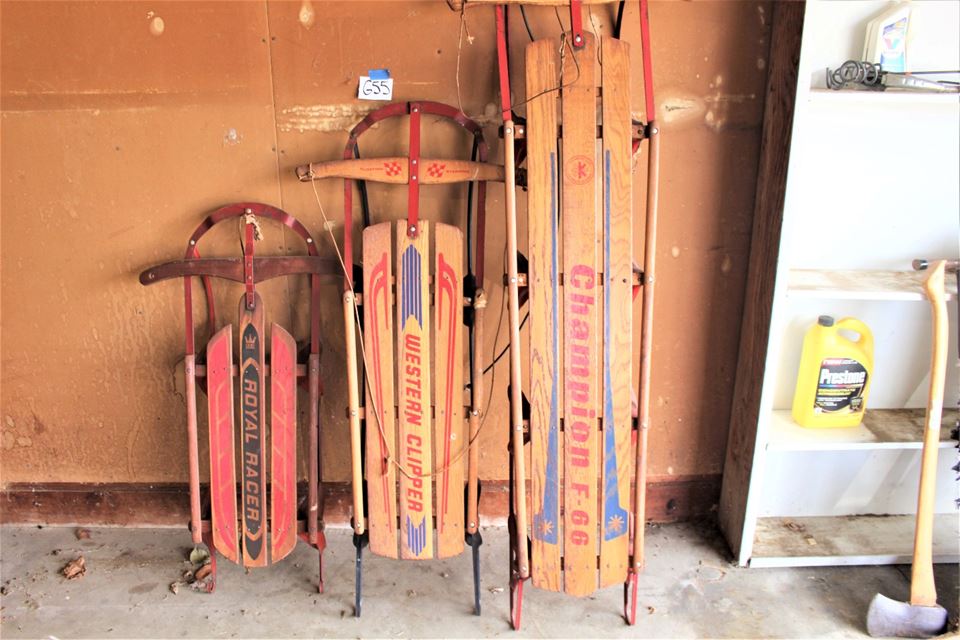 G55 Small Medium and Large Wooden Sleds bidding ends 4/12 25.00