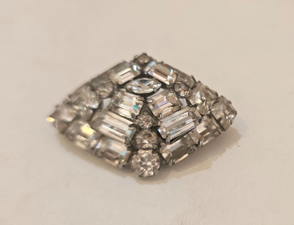 Reduced Prices- Vintage ESTATE COSTUME JEWELRY SALE ~ Rhinestones Bakelite FREE Ship