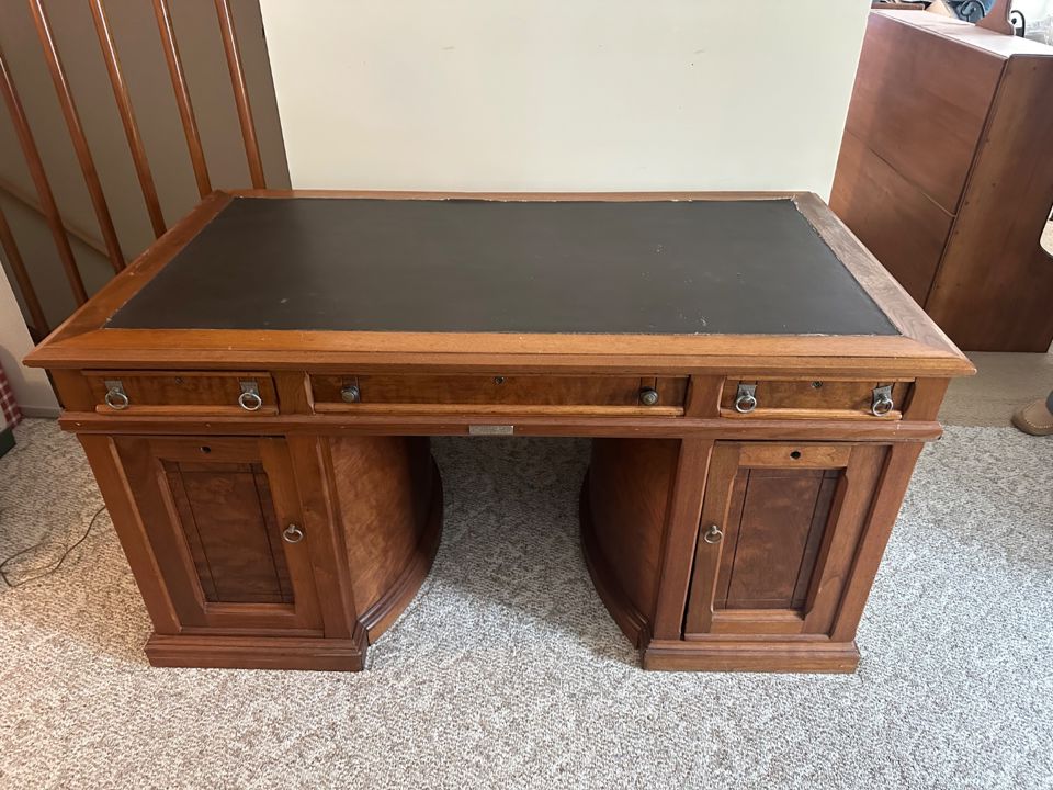 An Online Auction in Pinckney Michigan