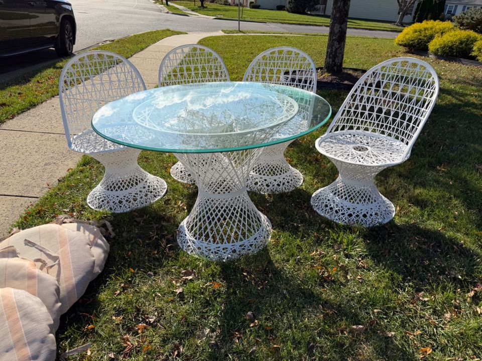 RD ESTATE SALE - Toms River