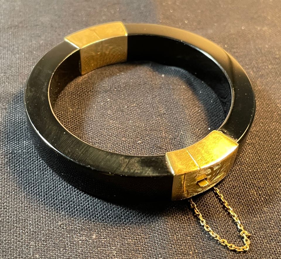 60% Off Original Prices - Jewelry, Art, Perfume Bottles and More - ONLINE Only