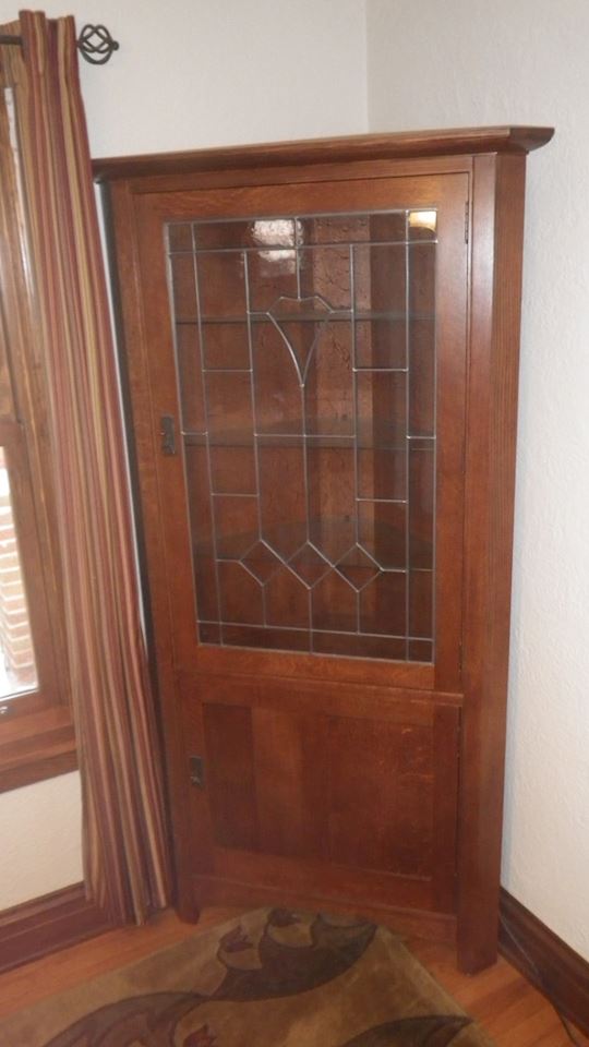 Stickley Corner Cabinet Bidding Ends 4 19 500 00 Estatesales Net