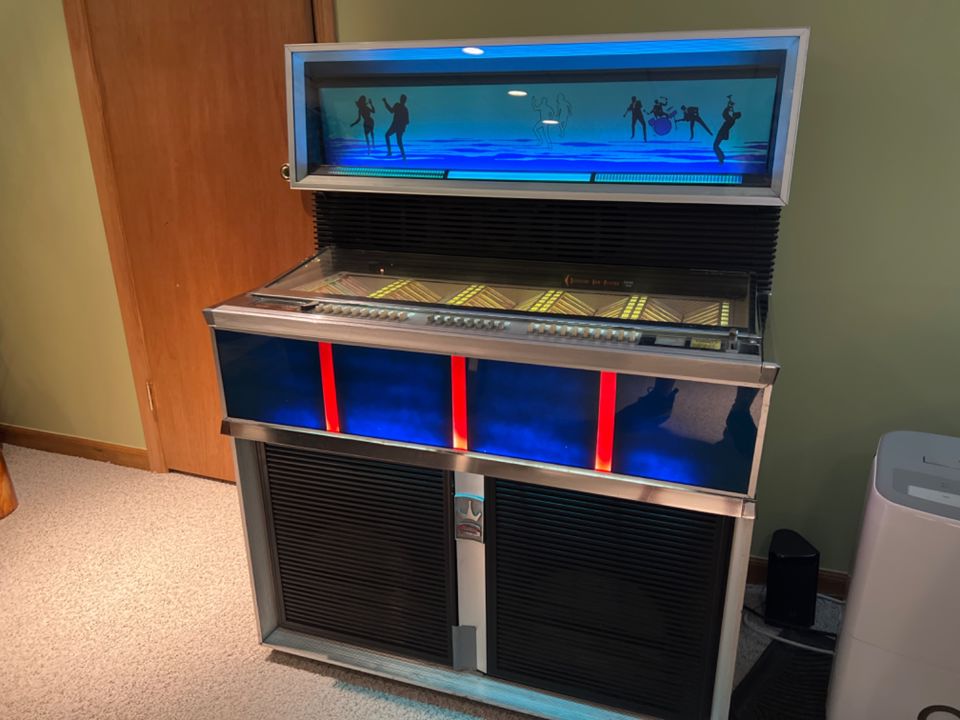 Great West County Estate Sale Jukebox, Furniture, Mid Century & More