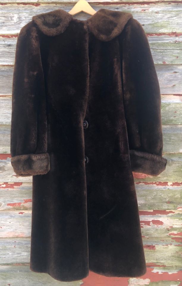 WOMEN'S DESIGNER & VINTAGE CLOTHING, HANDBAGS & COSTUME JEWELRY