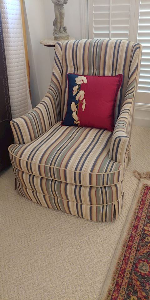 ENDS TODAY MAY 9:30 P.M.Online Estate Auction! Fine Condo Filled W/ The Best! THOMASTON  