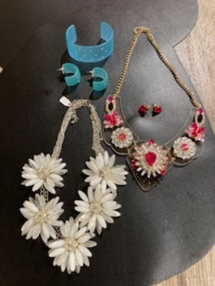 Estate Sales Girl-More pics added. More jewelry. Amazingly Awesome Auction