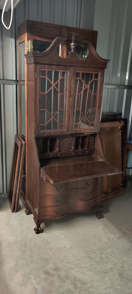 Final Warwick  Tower Online Estate Auction