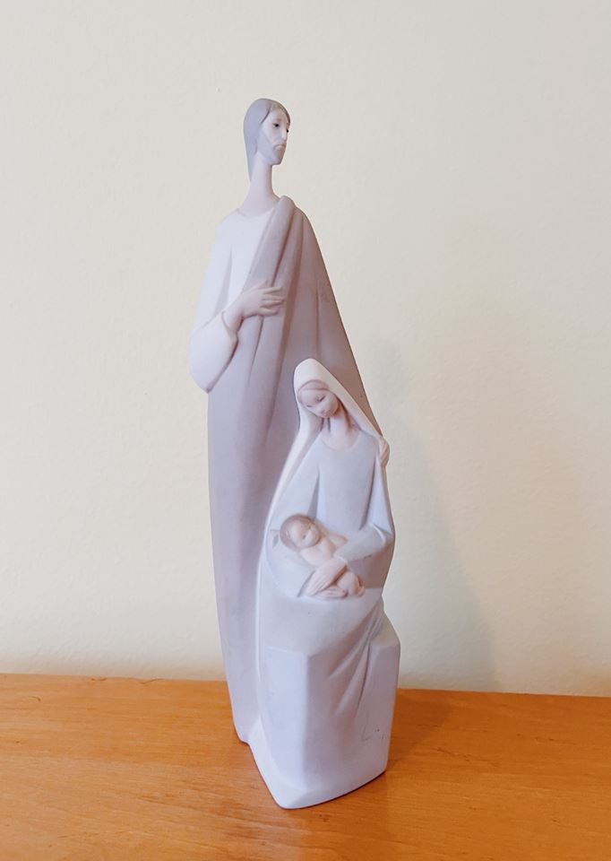 Lladro Porcelain Jesus and Mary Figurine bidding ends 2/15 30.00