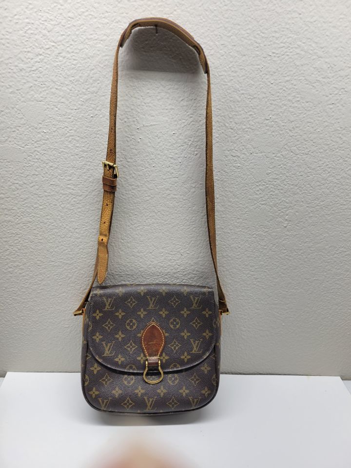 Boutique Designer Purse  (Gently Used, Wear, Repair, Prepurpose)