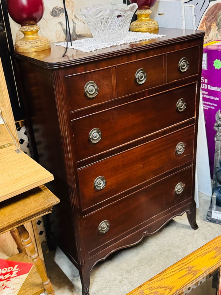 Conyers Antique Shop Clearance Sale