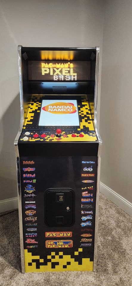 St. Charles Estate Auction Furniture, Arcade Game, Designer Handbags and more!