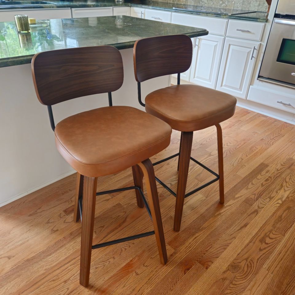 BUY ONLINE - Tan recliner, matching loveseat, Kingsize bedroom set, Lladro, barstools! - PLYMOUTH