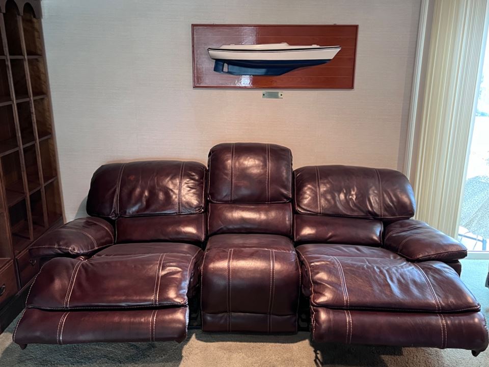 Lake-Shore Hiddenworth Online Auction!