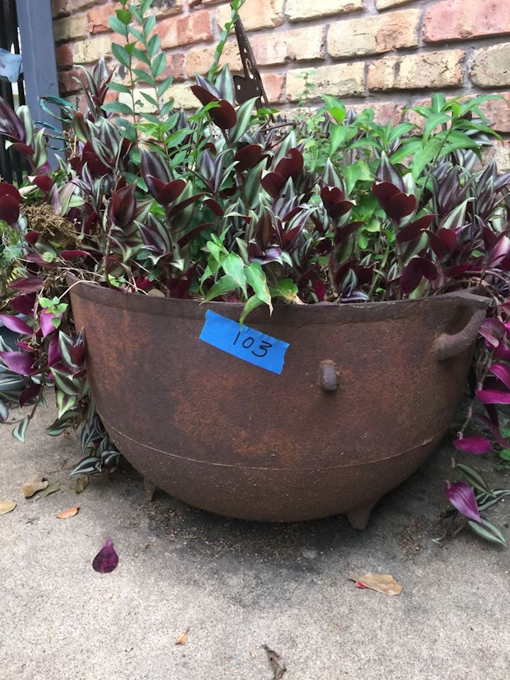 Provincial Furniture & Collectibles On Line Estate Sale