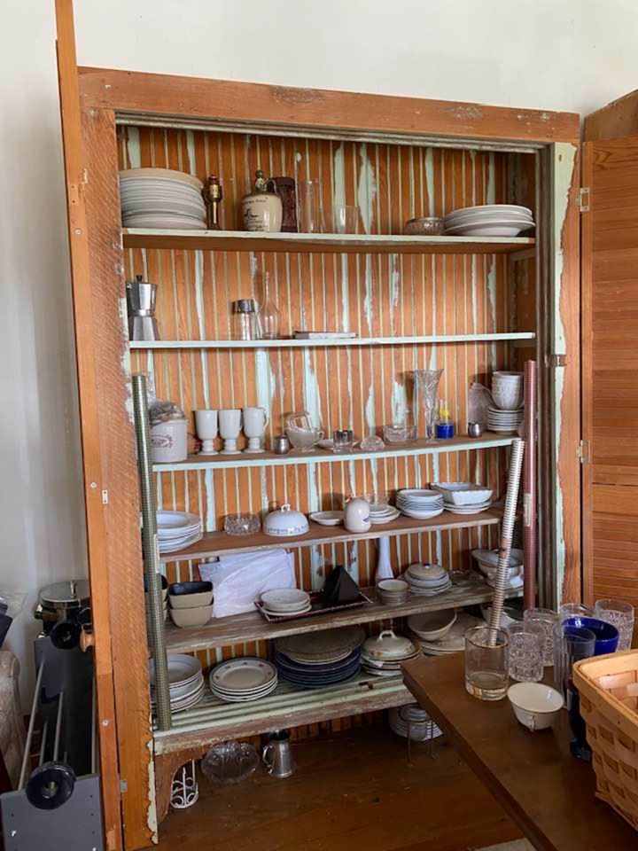 Antique Bookshelf Pantry Shelf 1 bidding ends 5/13 25.00
