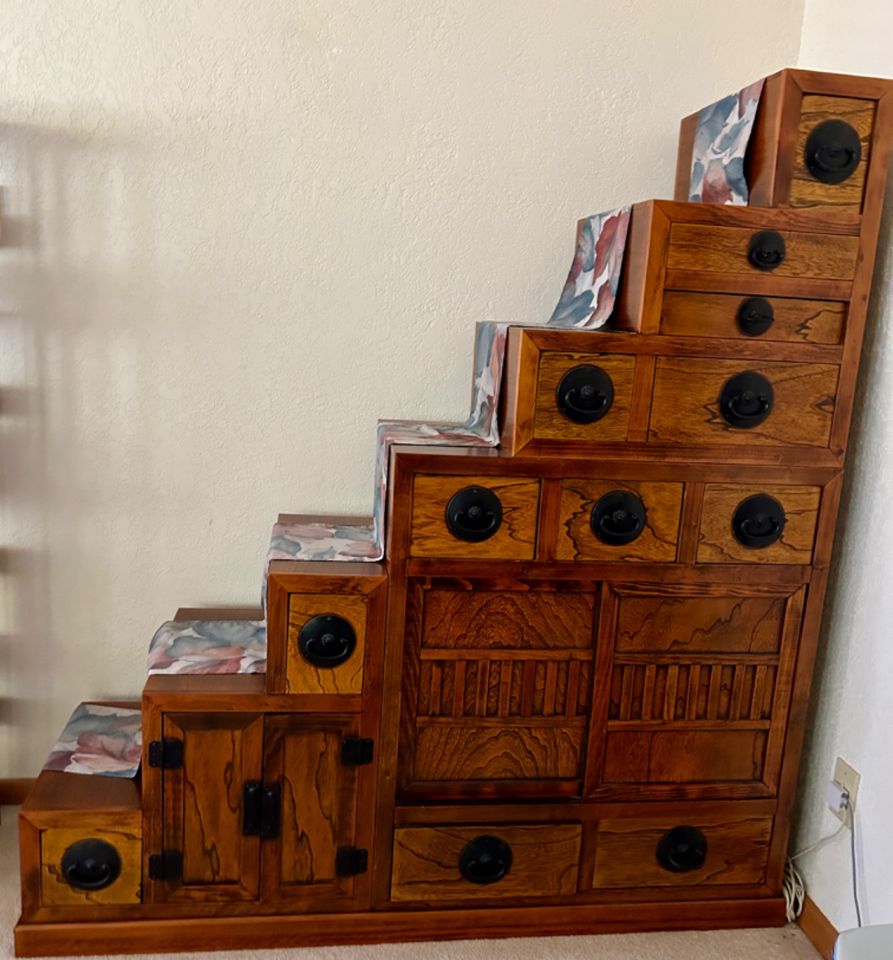 Fine Asian Decor and Collectibles, Decorative Masks, Jewelry and More