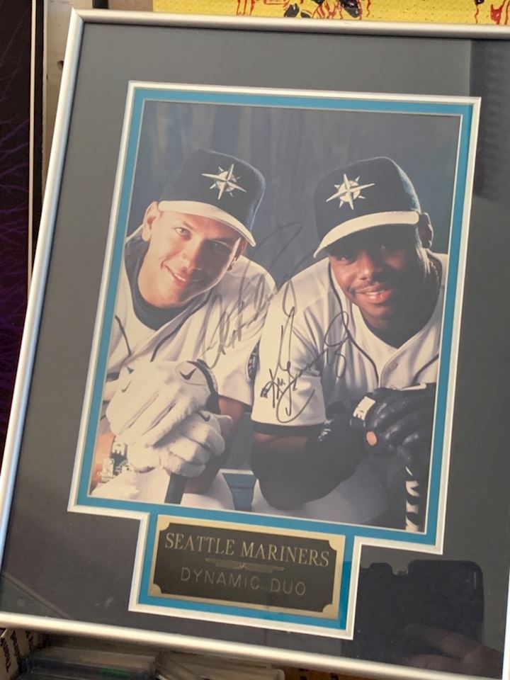 SPORTS CARDS •Memorabilia•Advertising • Smalls • Comics