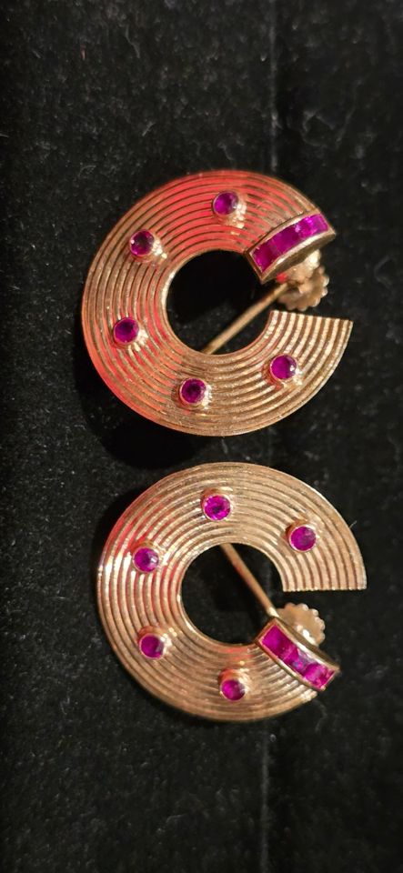 Another Estate Jewelry Auction, no buyers premium and no reserve. 