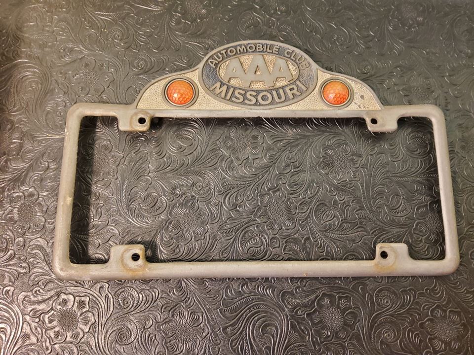 PACKED Affton Online Estate Sale ~ Old Store Display Cabinets  ~ Antiques ~ Ephemera ~ Collectibles