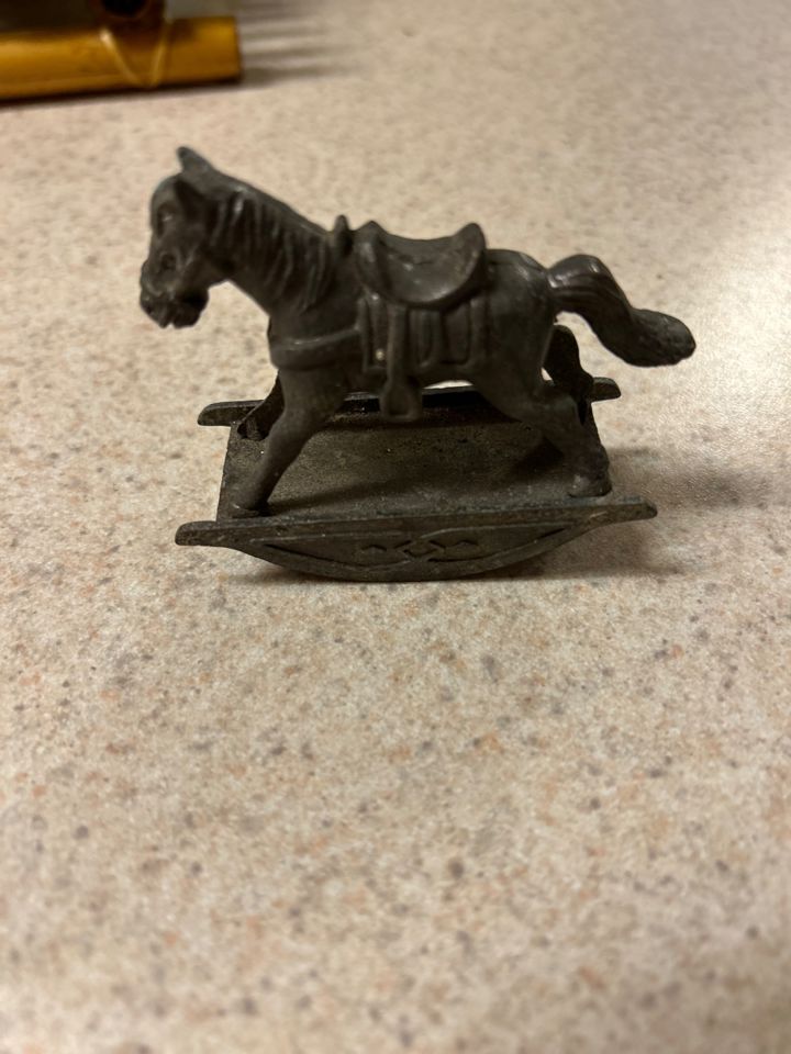 Estate Sales Girl-Lots of great items!!!