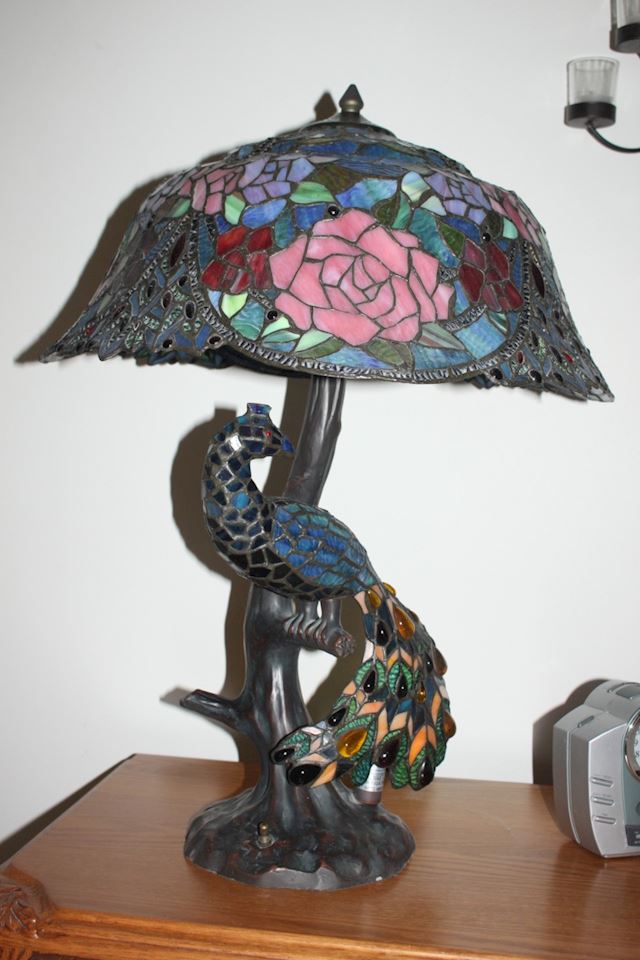 Online WONDERFUL Estate Sale South County Beautiful Items MUST SEE Local Pick Up After Sale.