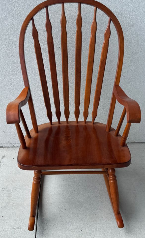 Ormond Beach Online Auction: Midcentury Furniture, Home Essentials and More!