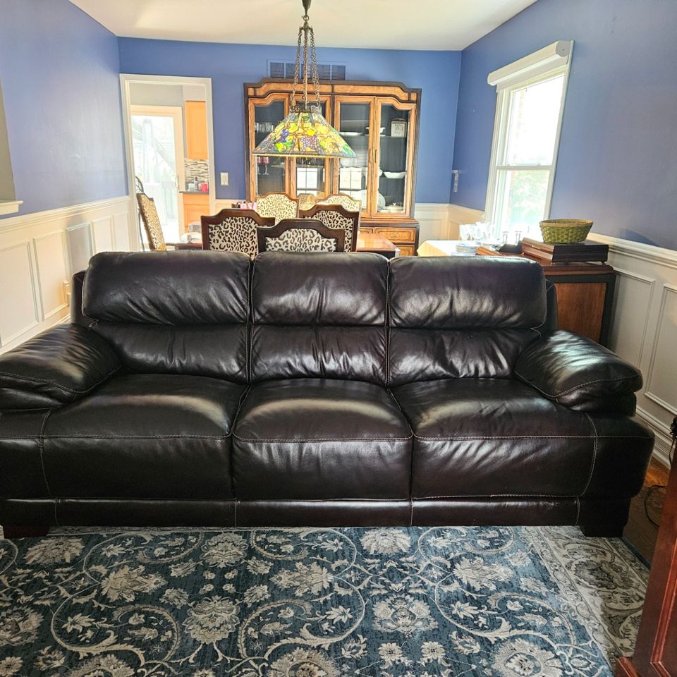 BUY ONLINE - Northville - Dremel 3D printer, Dk. brown leather sofa, bedroom furniture