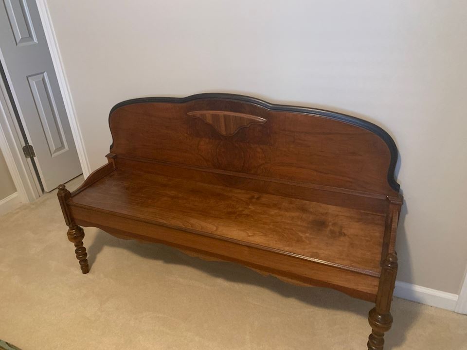 Moving Sale. Final Week. Up to 60% OFF! Final Discounts.