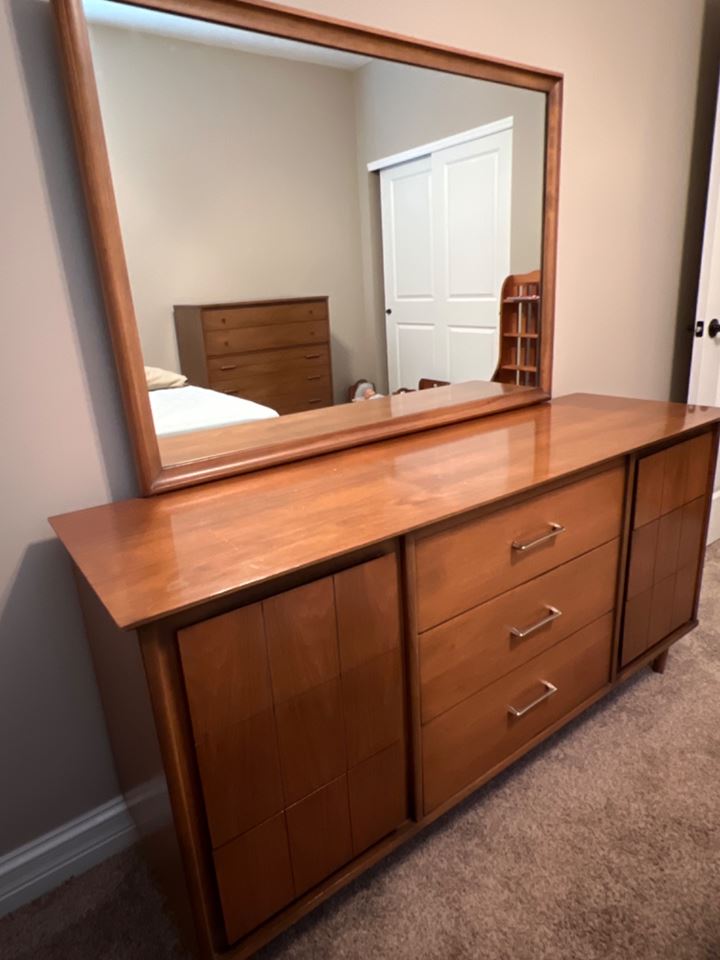 LOADED estate!! Lovely Mid Century Furniture, Precious Moments, Collectibles, General Household 