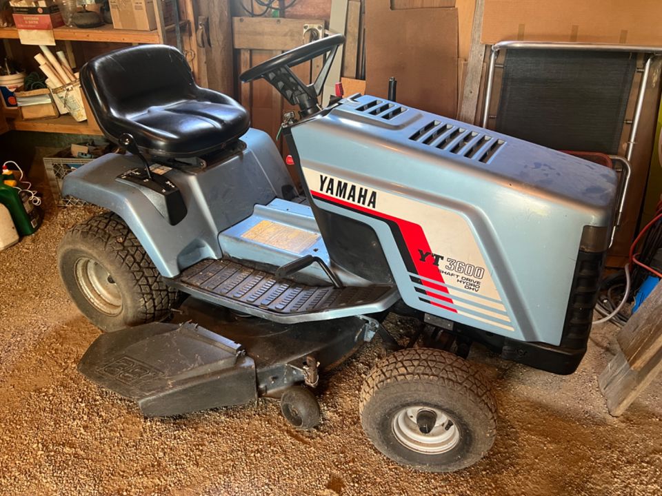Hatchville Estate Auction