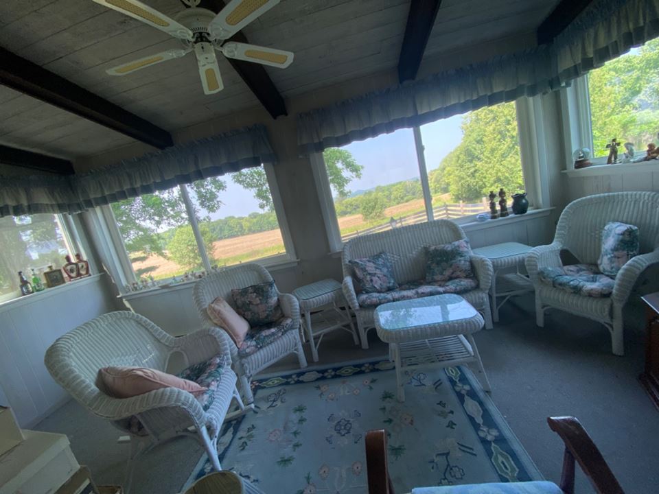 3 Generations of Treasures! Hubertus Online/Bid Auction Sale