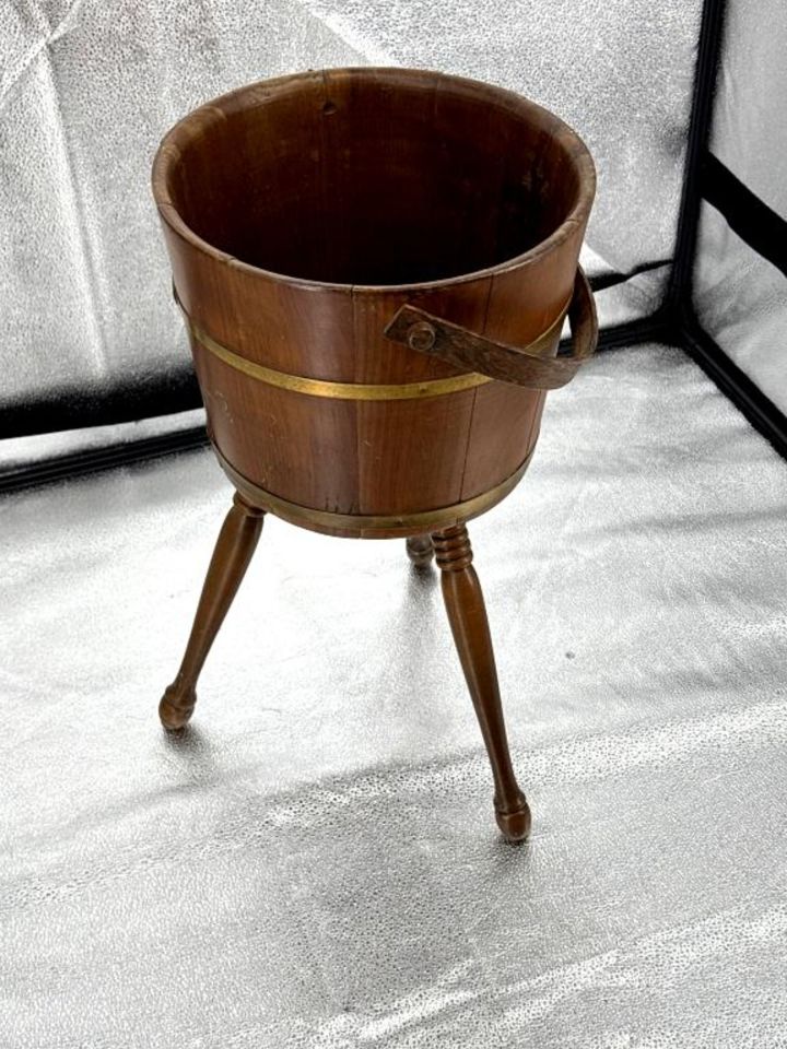 Antiques and Small Furniture 